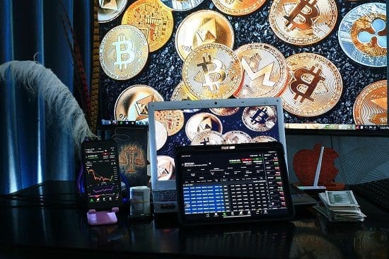 How to Store Crypto Earnings & Convert Them into Cash 2 How to store crypto in a digital wallet
